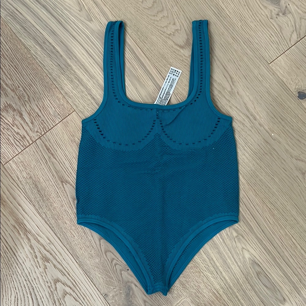 NWOT Zara body contour bodysuit